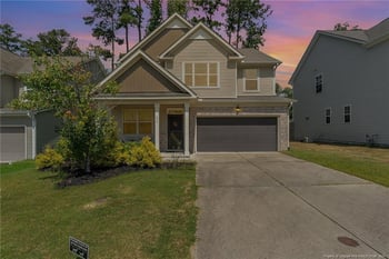 654 Stapleford Ln, Fuquay Varina, NC 27526