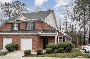 101 Tuska Hills Dr, Holly Springs, NC 27540