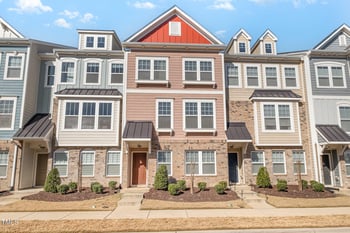 625 Grand Central Station, Apex, NC 27502